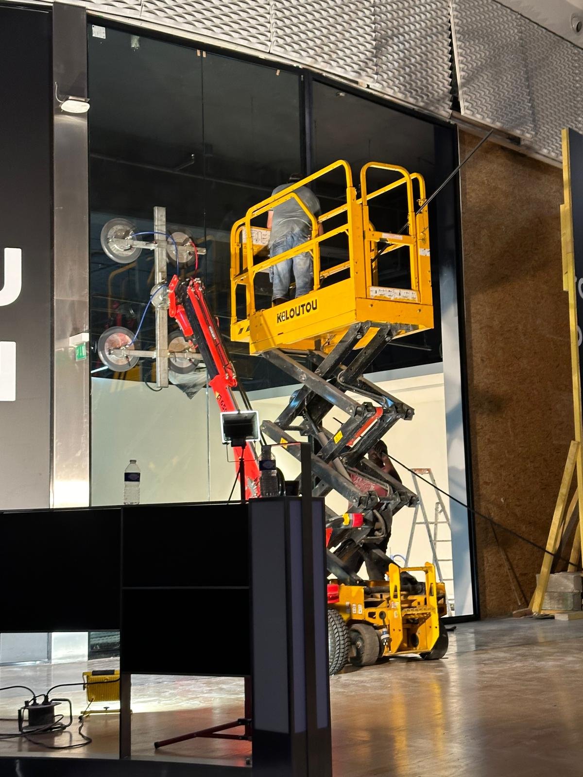 Remplacement vitrine de magasin Paris